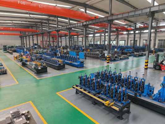 عالية السرعة أنبوب تشكيل آلة لإنتاج أنابيب API عالية الدقة
